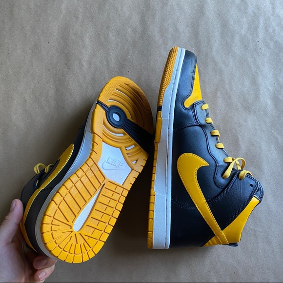 Mens Rare Nike Dunk Cmft University Gold/Black-White Shoes - Picture 9 of 11
